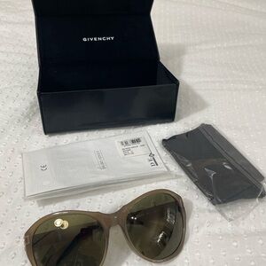 Givenchy SGV925 COL. G41X Italy Brown Tan Sunglasses Shades